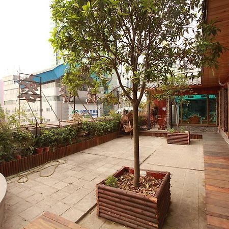 Zhengfu Caotang Decent Inn Чънду Екстериор снимка
