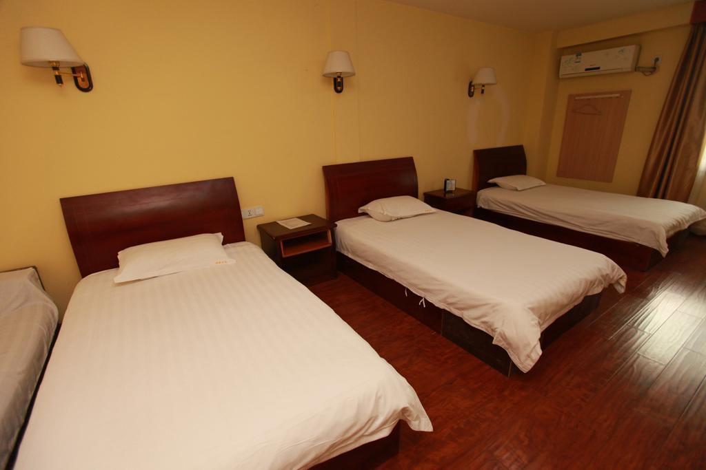 Zhengfu Caotang Decent Inn Чънду Екстериор снимка